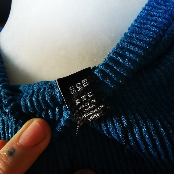 NWT Amazing VERO MODA belted dress - Picture 4 of 5